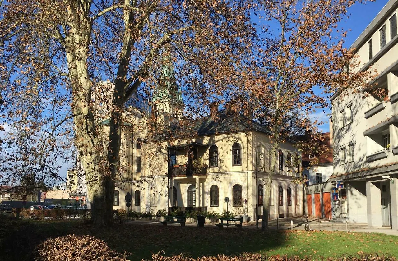 Central Garden Studio Hotel Ljubljana Apartment